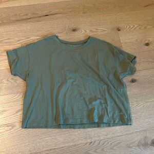 Lululemon Green T-Shirt